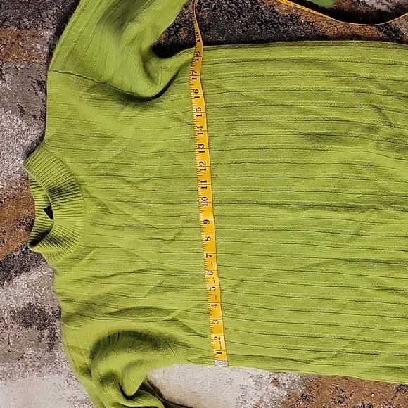 Vintage Angora and Wool Neon Green Sweater Size Small - Picture 7 of 7
